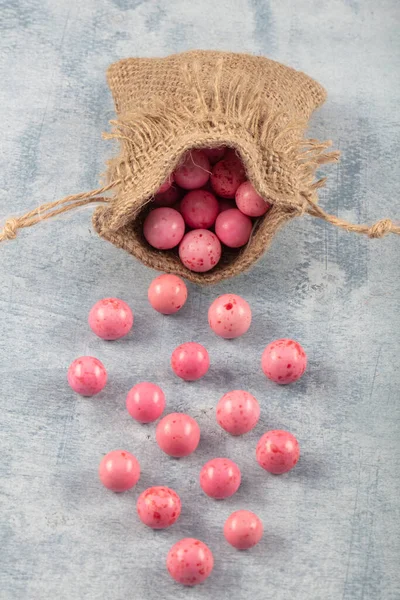 Рожевий Цукерковий Горіх Смажений Горіх Покритий Шоколадом Фруктовий Соус Лляному — стокове фото