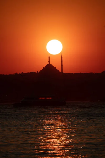 Mosquée Fatih Ponctue Istanbul Skyline Coucher Soleil Istanbul Turquie — Photo