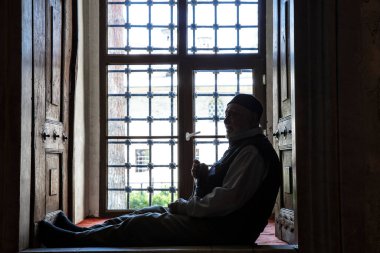 Amasya, Türkiye - 20 Temmuz 2015; Sultan II. Bayezid Camii iç mimarisi, Amasya, Türkiye.
