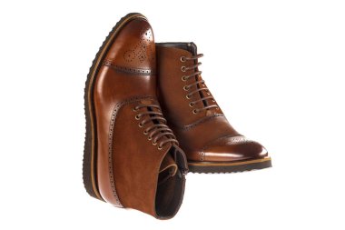 Beyaz zemin üzerinde izole edilmiş Erkek Ayakkabıları