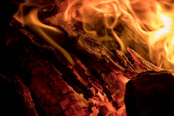 Égő Tűz Kandallóban — Stock Fotó