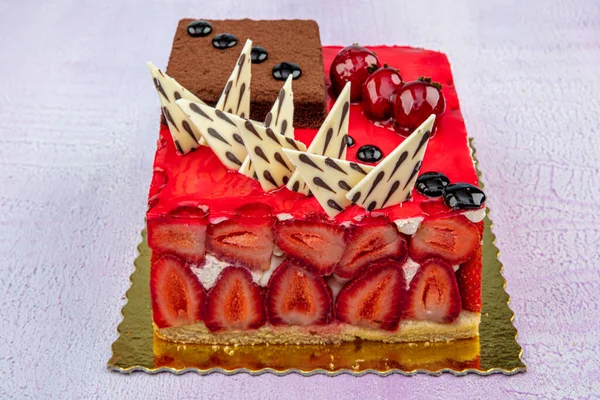 Strawberry Birthday Cake Chocolate Cake Cream Strawberry — Stock Photo, Image