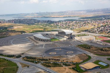 İstanbul, Türkiye - 10 Haziran 2013; İstanbul Olimpiyat Stadyumu 'nun (Atatürk Olimpiyat Stadyumu) havadan görünüşü. Helikopterden ateş ediliyor..
