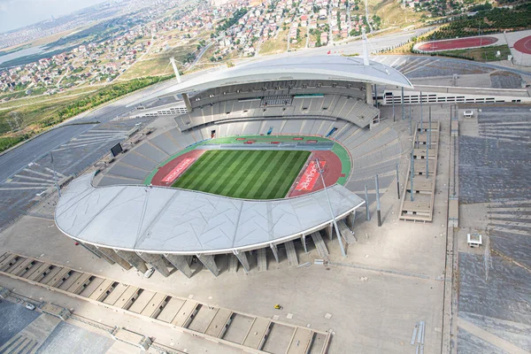 İstanbul, Türkiye - 10 Haziran 2013; İstanbul Olimpiyat Stadyumu 'nun (Atatürk Olimpiyat Stadyumu) havadan görünüşü. Helikopterden ateş ediliyor..