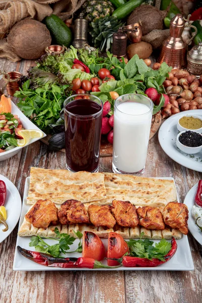 Spiedino Pollo Alla Cucina Turca Pollo Grigliato Tradizionale Shish Kebab — Foto Stock