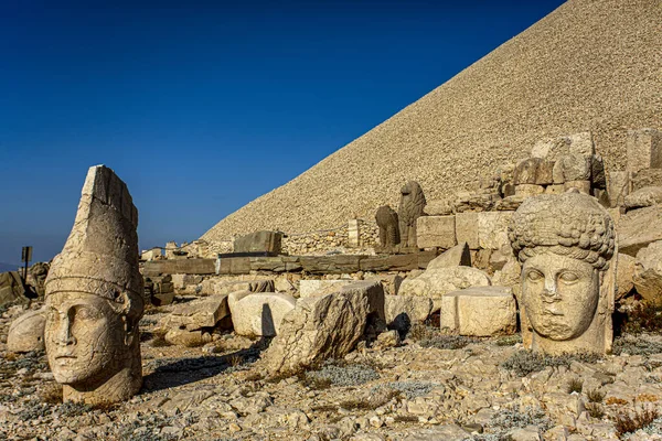 Estátuas Antigas Montanha Nemrut Turquia Património Mundial Unesco Monte Nemrut — Fotografia de Stock