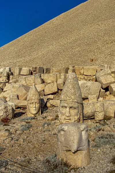 Antique statues on Nemrut mountain, Turkey. The UNESCO World Heritage Site at Mount Nemrut where King Antiochus of Commagene is reputedly entombed.