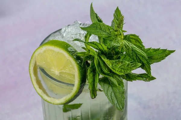 Mojito Cocktail Alkohol Bar Longdrink Traditionelle Kubanische Frische Tropische Getränke — Stockfoto