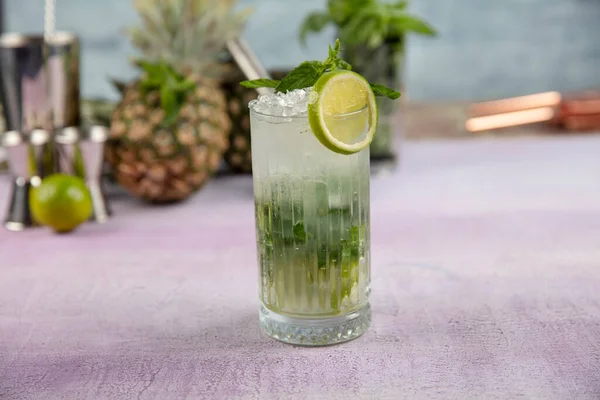 Mojito Cocktail Alcohol Bar Bebida Larga Tradicional Cubana Bebida Tropical — Foto de Stock