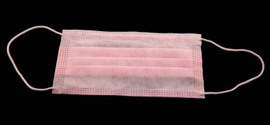 Coronavirus önleme yüz maskesi koruması. Plastik kulaklıklı cerrahi maske. Ağız ve burnu örtmek için tipik 3 katlı cerrahi maske. Bakterilerin prosedür maskesi. Koruma kavramı.