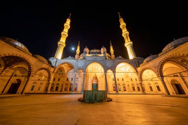 Selimiye Camii (Selimiye Cami) - Edirne, Türkiye. Mimar Sinan tarafından 1569 ve 1575 yılları arasında inşa edilmiş ve 2011 yılında UNESCO 'nun Dünya Mirasları Listesine eklenmiştir..