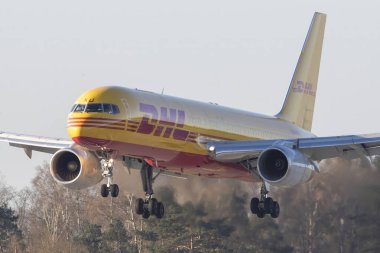 Vilnius / Litvanya 23 Nisan 2020G-DHKU DHL Havalandırma 757-200 (F)