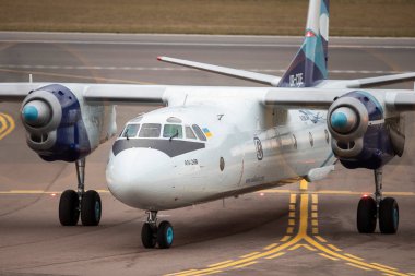 Vilnius / Litvanya 28 Nisan 202020UR-CQE. Hava Kuvvetleri Antonov An-26B. AIRLINE Vulkan Havası