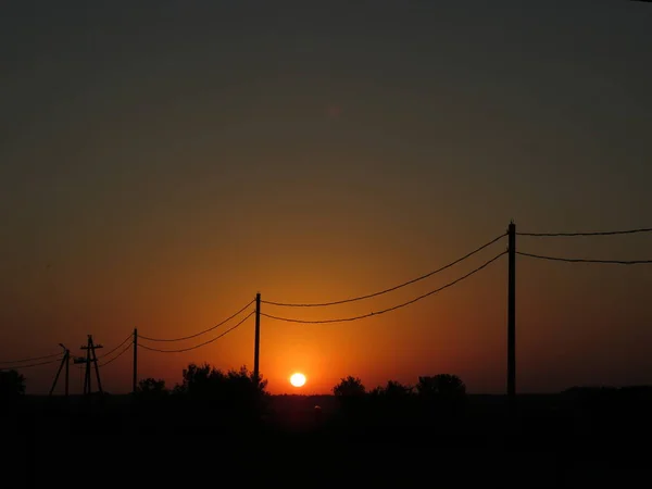 Dawn på bakgrunden av pelare a — Stockfoto