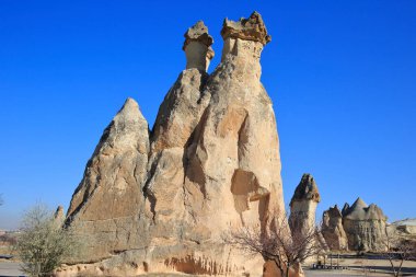 Muhteşem Cappadocia Vadisi volkanik tuff 'lardan oluşmuş kayalık yapısıyla. Nevsehir, Türkiye
