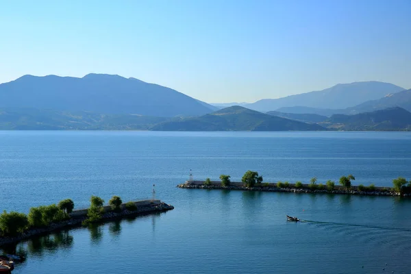 Egirdir Lake Druhé Největší Sladkovodní Jezero Turecku Důležité Pro Přírodní — Stock fotografie