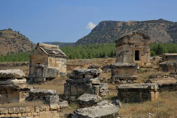 Pamukkale Turquia Cidade Antiga Hierápolis Vista Das Ruínas Cidade Fundada — Fotografia de Stock