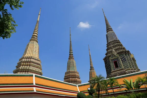 Ват Буддійський Храм Бангкок Таїланд Усі Відвідувачі Оцінюють Кожну Деталь — стокове фото