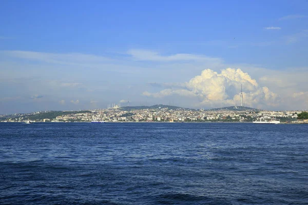 Pohled Istanbulu Bosphorus Panoramatický Výhled Bosporu Město Jasného Dne Istanbul — Stock fotografie