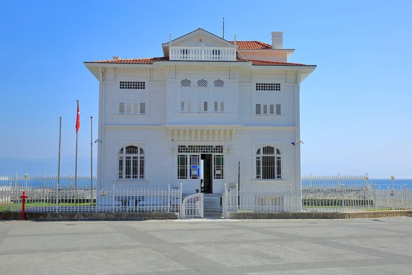 Mudanya Ateşkes Evi. Ateşkes anlaşmasının imzalandığı ev, 1922 'deki Türk-Yunan savaşına son veren ev. Bursa, Türkiye