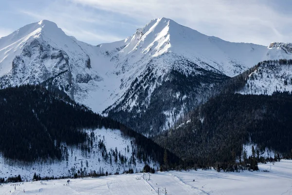 Schöne Aussicht Auf Die Winterberge Der Slowakei — Stockfoto