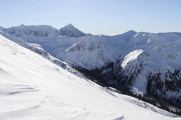 Schöner Winterblick Auf Die Polnischen Berge — Stockfoto