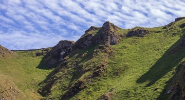 İngiltere 'de Mam Tor Peak Bölgesi. Dağ aşıkları için güzel bir yer..