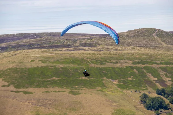 Mam Tor Paracadute Colorato Nel Peack District — Foto Stock