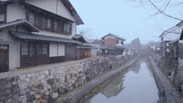 Χιονισμένο Κανάλι Στο Omihachiman Shiga Ιαπωνία — Αρχείο Βίντεο