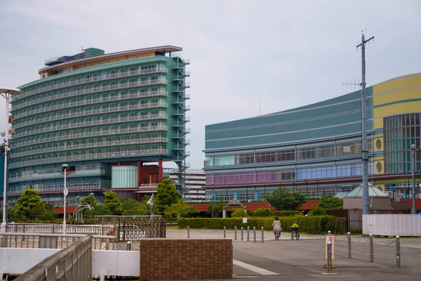 Biwako oteli Otsu City, Kansai bölgesinde. İşaretin anlamı: Adımına dikkat et..