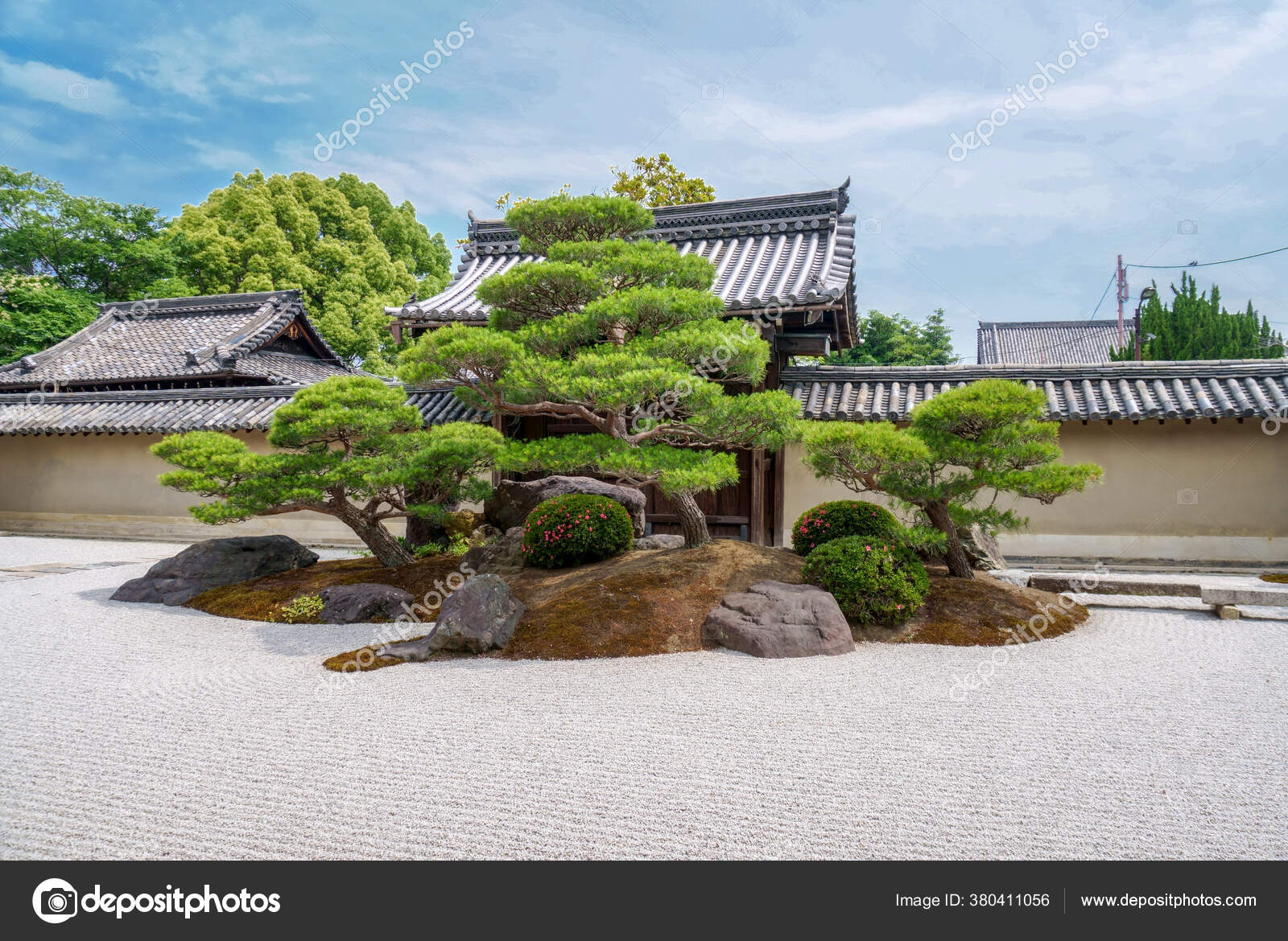 Winkel Im Garten Stock Photos Lizenzfreie Winkel Im Garten Bilder Depositphotos