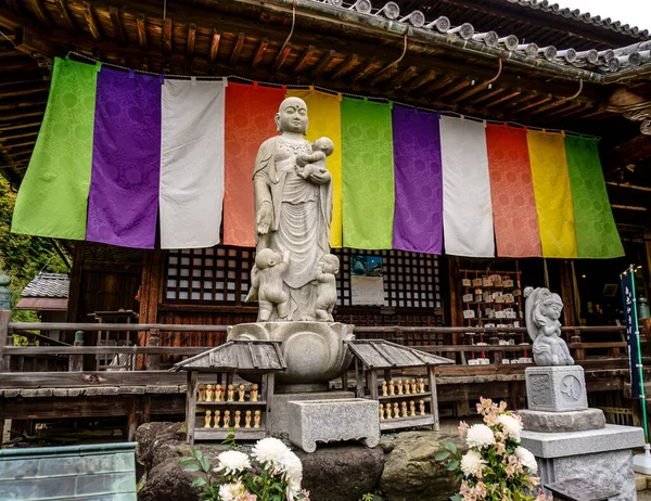 Kyoto Japonya 'da bulunan geleneksel Japon Budist tapınağı 