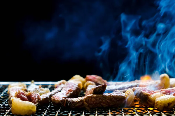 Enfoque Selectivo Carne Res Rodajas Jugosas Barbacoa Asar Parrilla Estufa — Foto de Stock