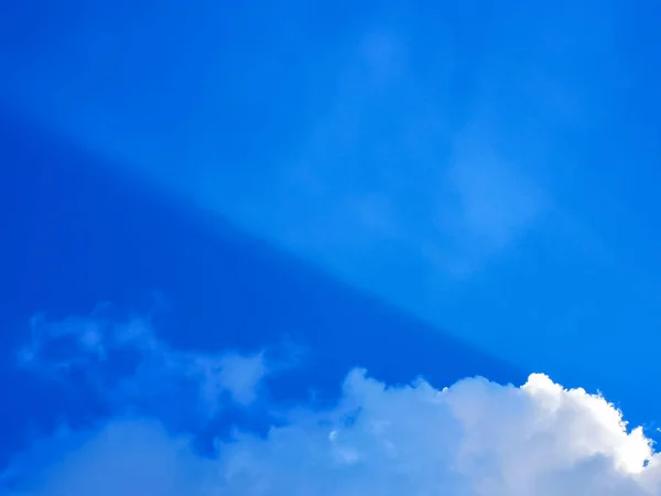 Красивое Голубое Небо Облака Пространством Фона — стоковое фото