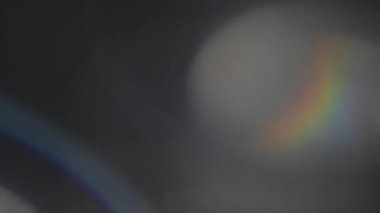 Optik mercek patlaması, ışık sızıntısı, ışık sızıntısı, doğal lamba ışığı efekti, Light Horizon, ışık titreşimleri ve parıltı, karanlık arka planda güzel bir ışık sızıntısı, gerçek mercek parlaması gürültü ve tahıl ile.