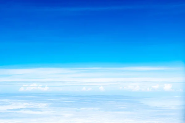 Céu Azul Natureza Bonita Com Espaço Acima Sobre Nuvens Brancas — Fotografia de Stock