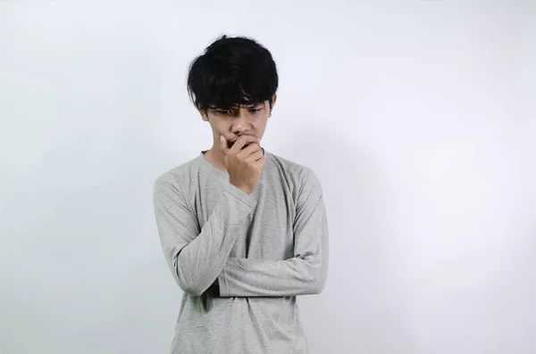 Asijští Muži Nosí Šedé Trička Dlouhým Rukávem Izolované Bílém Pozadí — Stock fotografie