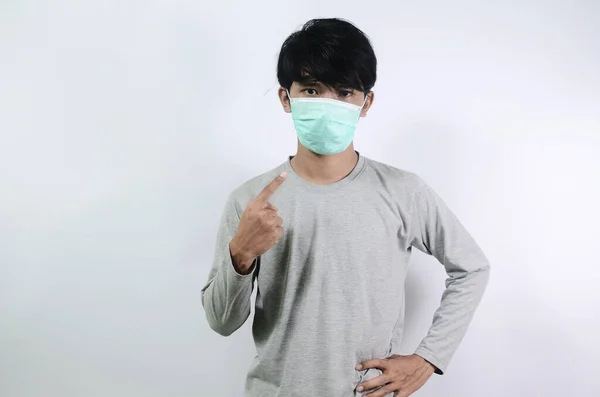 Gli Uomini Indossano Maschere Durante Pandemia Asiatico Uomo Grigio Shirt — Foto Stock