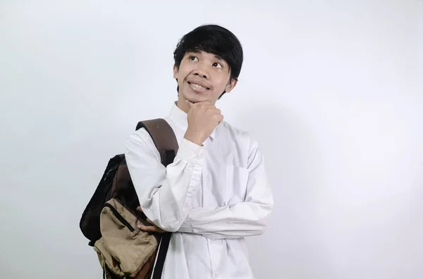 Pemuda Asia Mengenakan Kemeja Putih Dan Membawa Tas Terisolasi Latar — Stok Foto