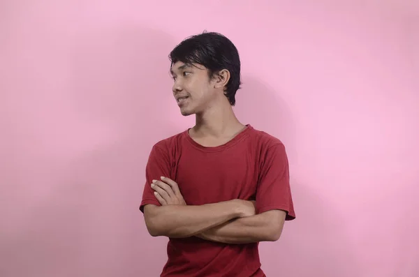 Faccia Innocente Simpatico Asiatico Asiatico Uomini Indossare Rosso Camicie Isolato — Foto Stock