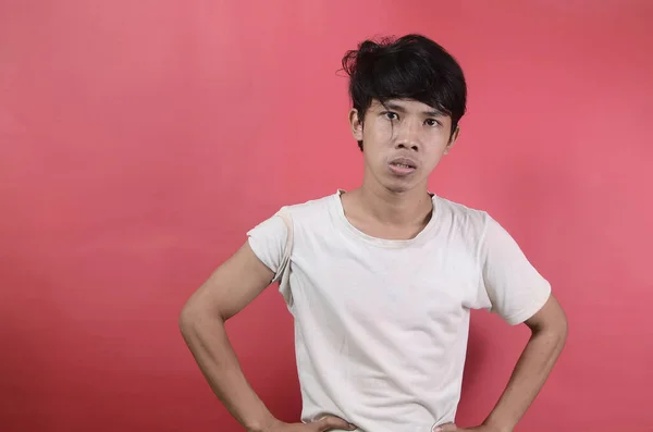 Junger Mann Der Sich Ausdrucksstark Ärgert Asiatische Männer Weißen Shirts — Stockfoto