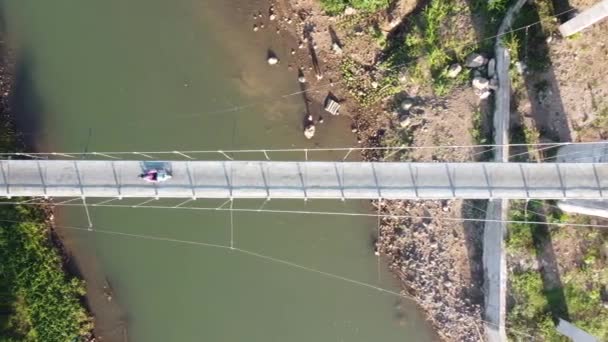 Pemandangan Udara Jembatan Suspensi Pengkol Imogiri Bantul Jembatan Seberang Sungai — Stok Video