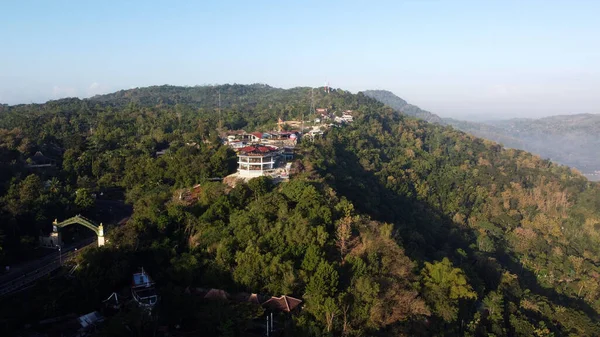 Yogyakarta Indonésie Juillet 2020 Vue Aérienne Bâtiment Sur Colline Parc — Photo