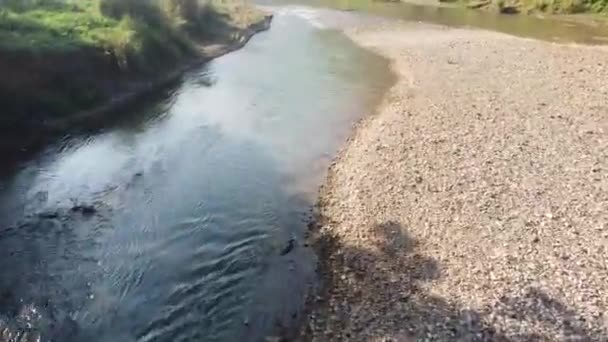 Drónfelvételek Egy Trópusi Folyóba Néznek Sungai Oyo Imogiri Bantul — Stock videók
