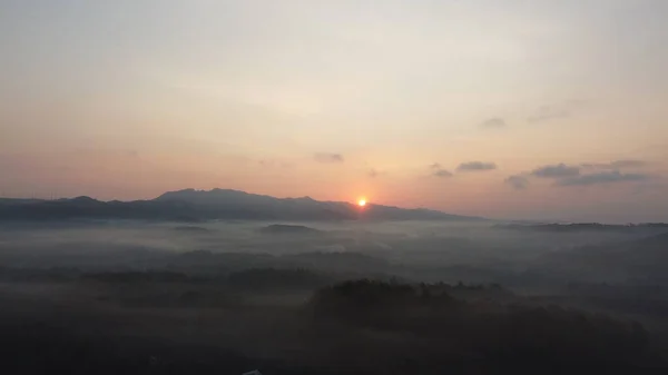 空中的日出景色 薄雾弥漫 Ireng Gunungkidul Yogyakarta山 — 图库照片