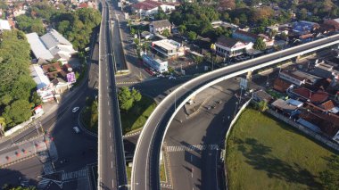 Yogyakarta, Endonezya - 21 Ağustos 2020: Jombor üstgeçidine sabah hava görüntüsü