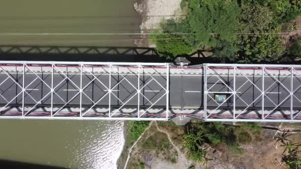 Vista Superior Del Puente Que Cruza Río Progo — Vídeo de stock