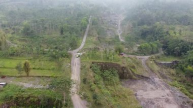 Merapi Dağı Yogyakarta 'nın yamaçlarındaki hava görüntüleri.