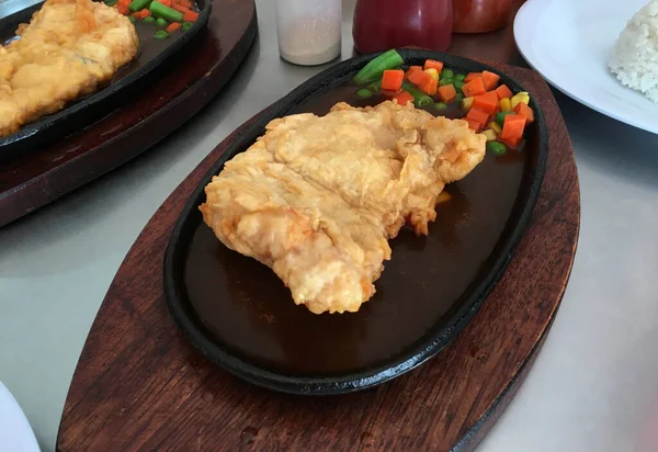 Bife Frango Pronto Para Comer Delicioso — Fotografia de Stock