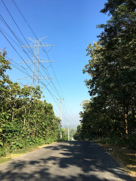 Downhill Roads High Voltage Electric Towers Hills — Stock Photo, Image